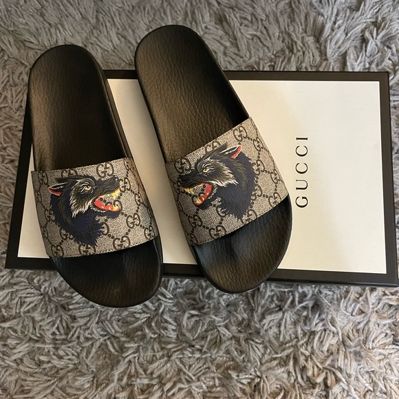 Men’s GG Supreme Wolf Slide Sandal (slides) - Picture 2 of 4